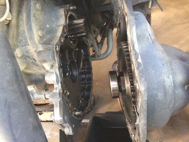 トラクター修理 後車軸のオイル漏れ