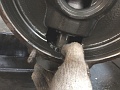 KL33　前輪（右）　ギヤ・ケース　ピニオン軸　取り外し